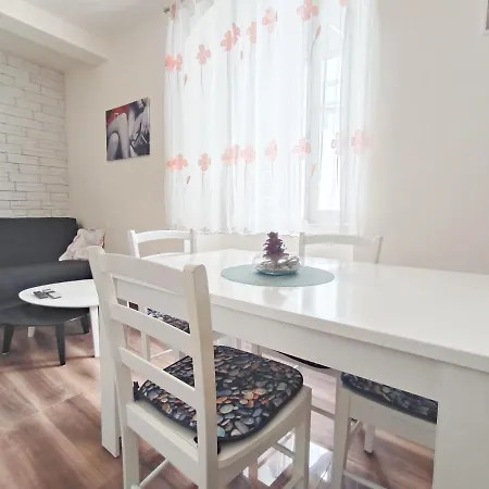Dream Apt Апартаменты *